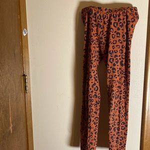 Cat &Jack leggings size10-12 kids girl